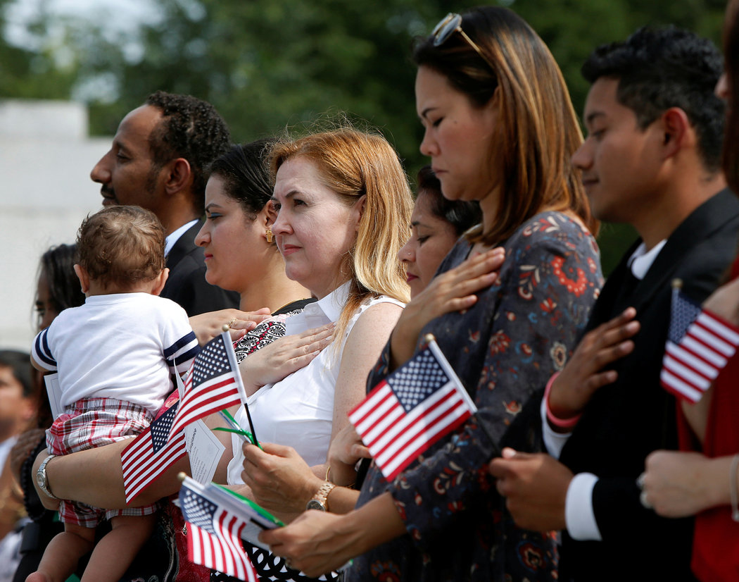在线申请入籍美国公民 一对一美国律师服务866 943 2692 博亚移民